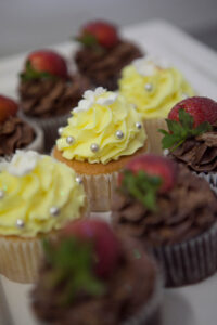 Cupcake platter